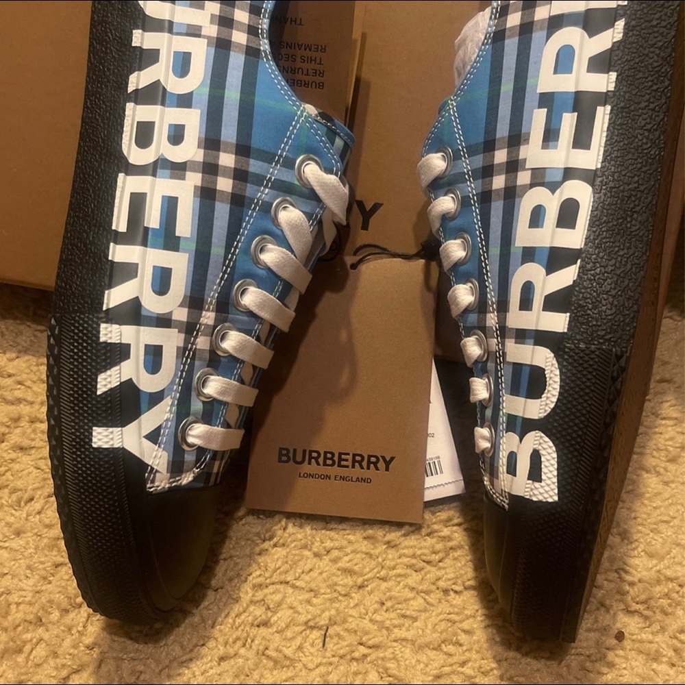 New in box receipt available Burberry sneakers